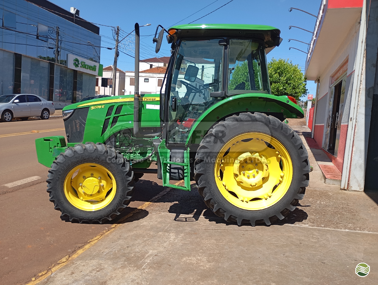 TRATOR JOHN DEERE JOHN DEERE 5078E Tração 4x4 Kefer Tratores e Implementos CAMPINAS DO SUL RIO GRANDE DO SUL RS